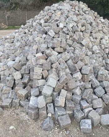 Pavé en Grès Ancien de Réemploi