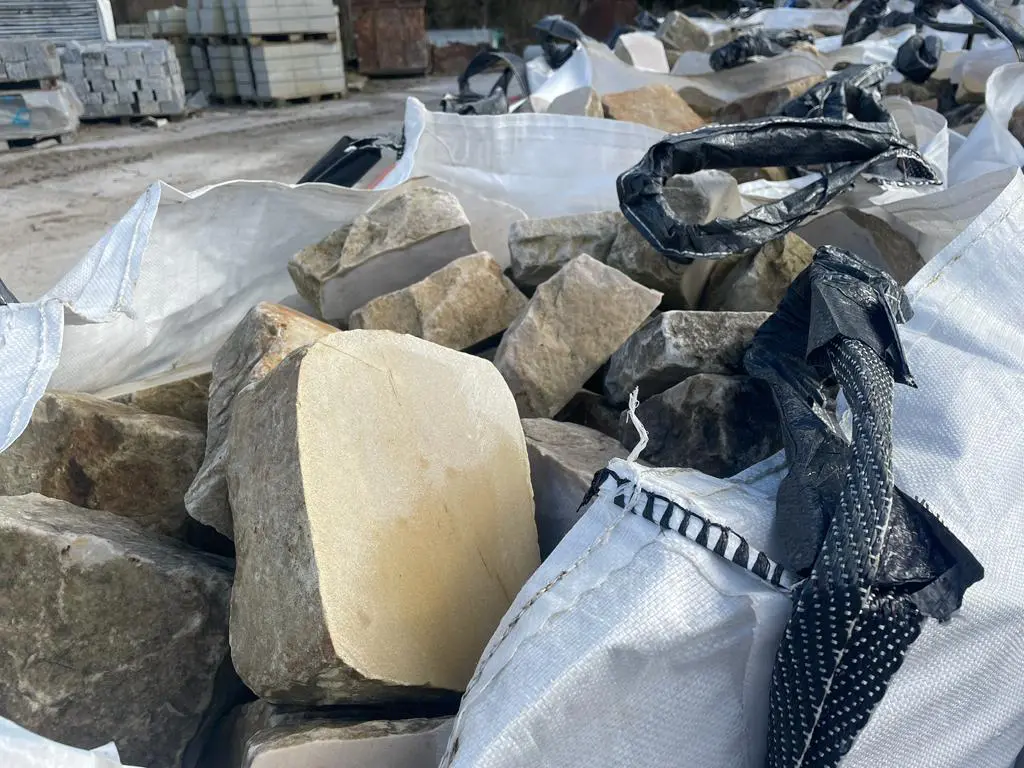 Pavé en Grès Ancien Scié de Réemploi