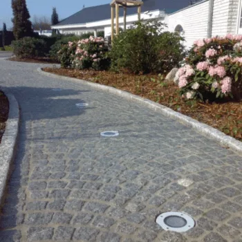 Pavé en Granit 10x10x5 Toutes Faces Éclatées