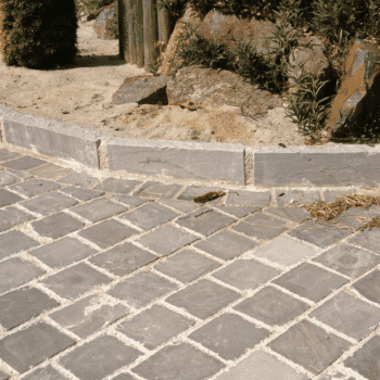 Bordures en Pierre